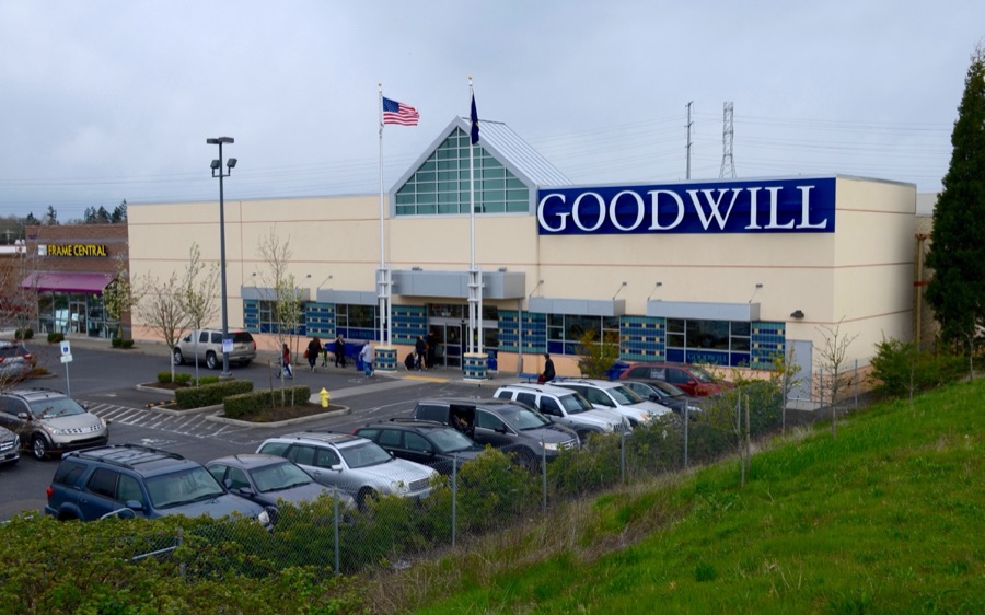 Goodwill の店舗外観