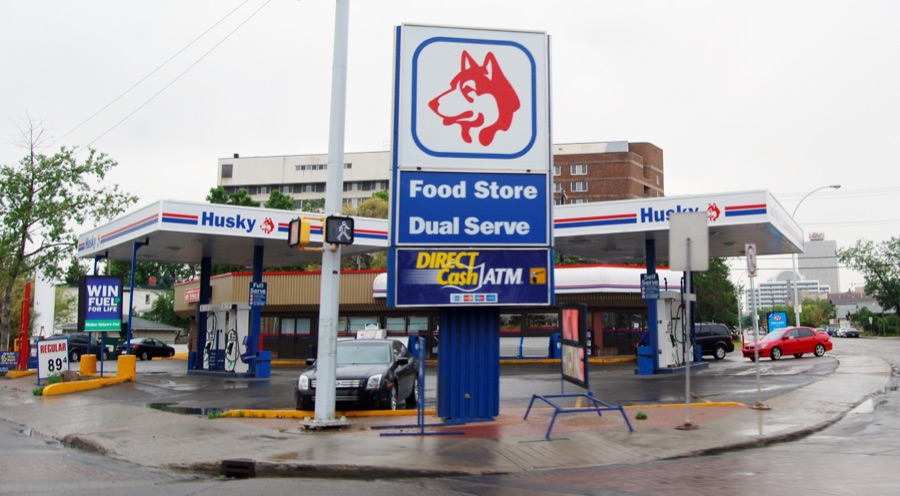 Husky の店舗外観