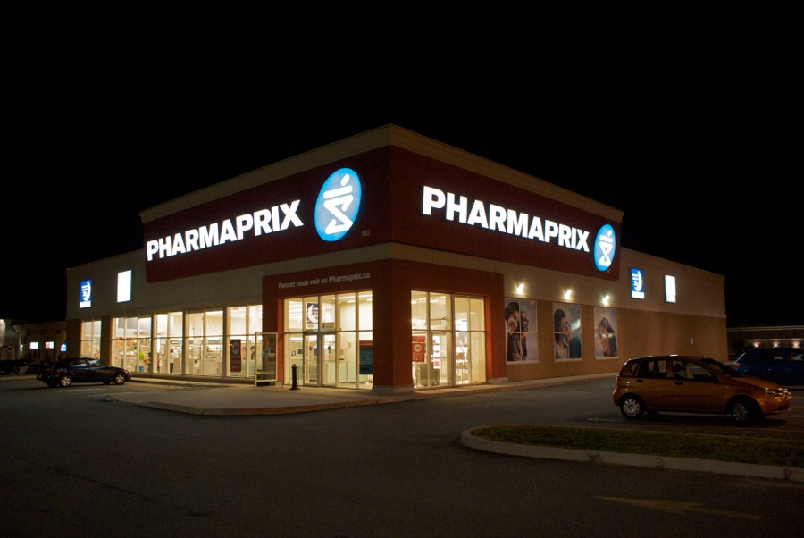 Pharmaprix の店舗外観