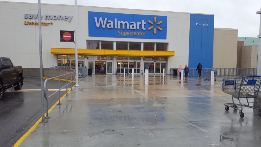 Walmart の店舗外観